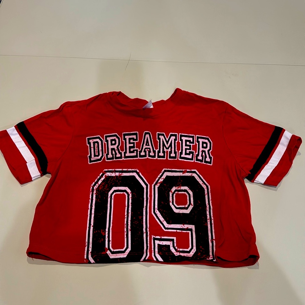 No Boundaries red cut off shirt